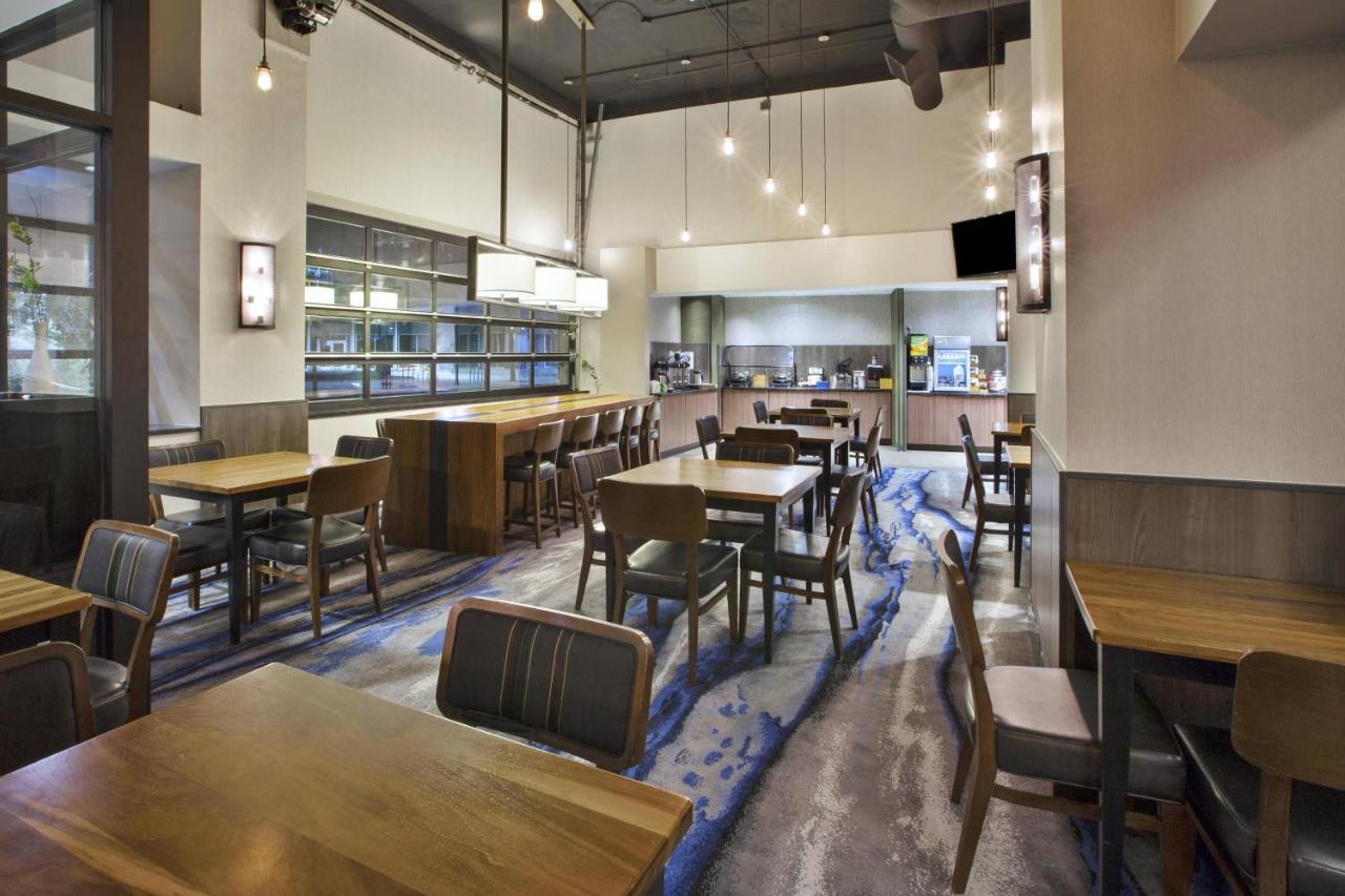 Fairfield Inn & Suites By Marriott Milwaukee Downtown מראה חיצוני תמונה