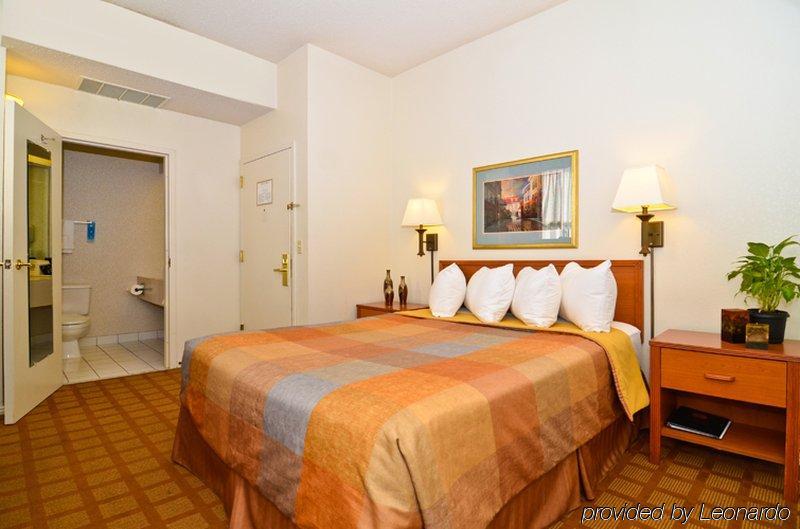 Fairfield Inn & Suites By Marriott Milwaukee Downtown חדר תמונה