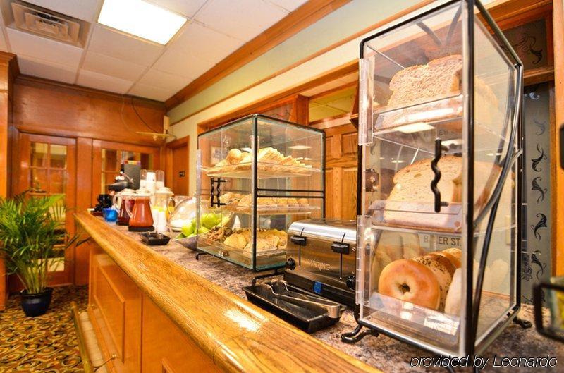 Fairfield Inn & Suites By Marriott Milwaukee Downtown מסעדה תמונה