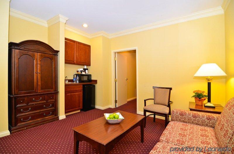 Fairfield Inn & Suites By Marriott Milwaukee Downtown חדר תמונה