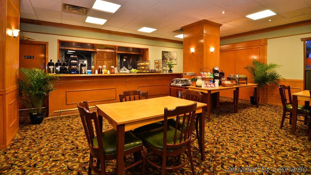 Fairfield Inn & Suites By Marriott Milwaukee Downtown מסעדה תמונה