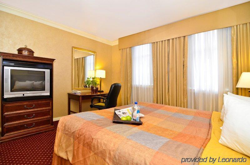 Fairfield Inn & Suites By Marriott Milwaukee Downtown חדר תמונה