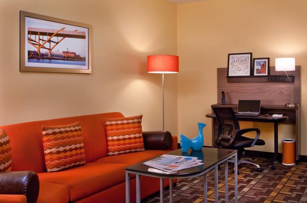 Fairfield Inn & Suites By Marriott Milwaukee Downtown מראה חיצוני תמונה