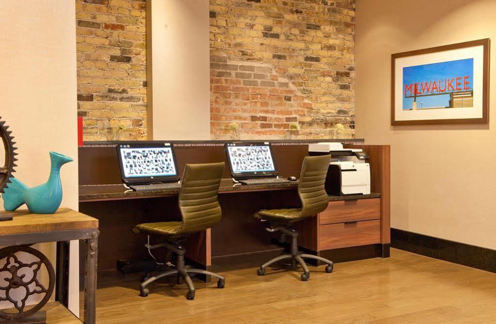 Fairfield Inn & Suites By Marriott Milwaukee Downtown מראה חיצוני תמונה
